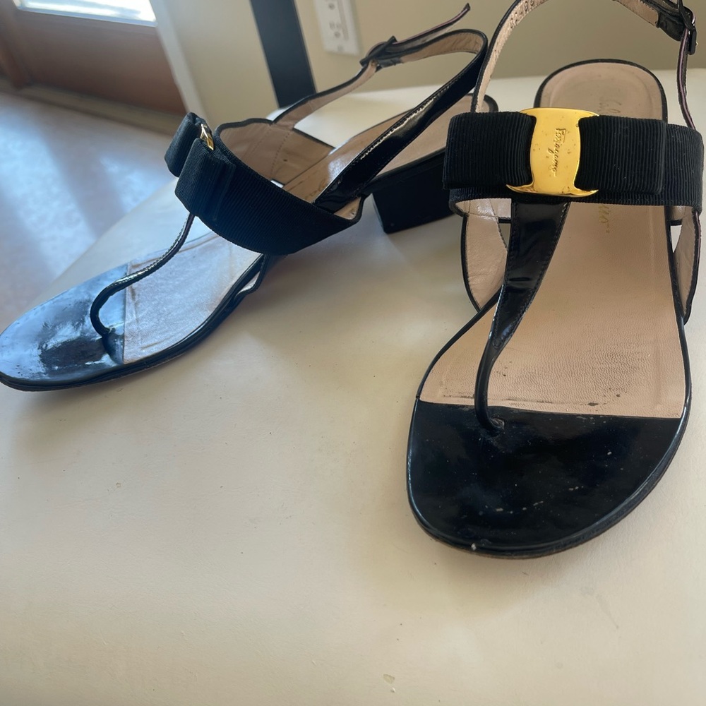 VINTAGE Salvatore Ferragamo Black Sandals - Picture 11 of 15